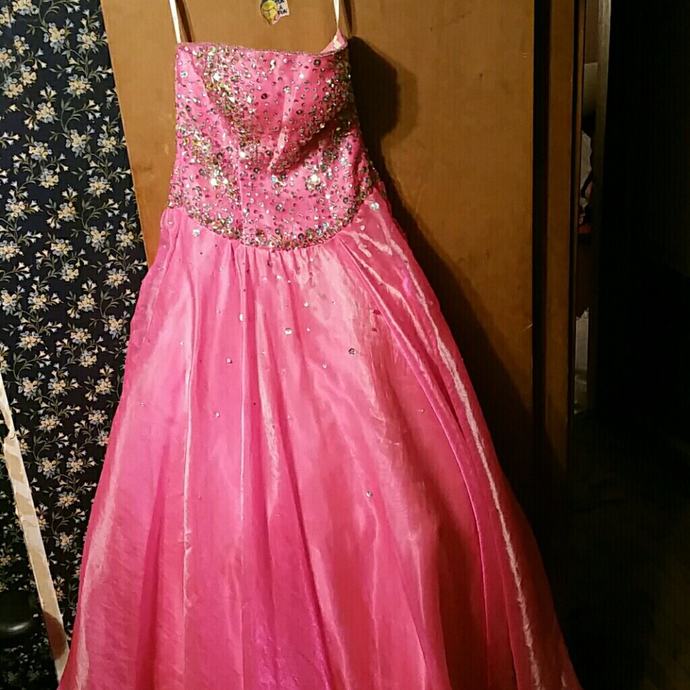 Mary's Prom Dreaa